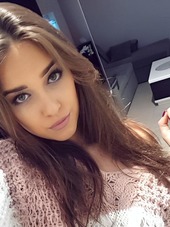 Индивидуалка Лада, доступна для личного знакомства от 10000 руб