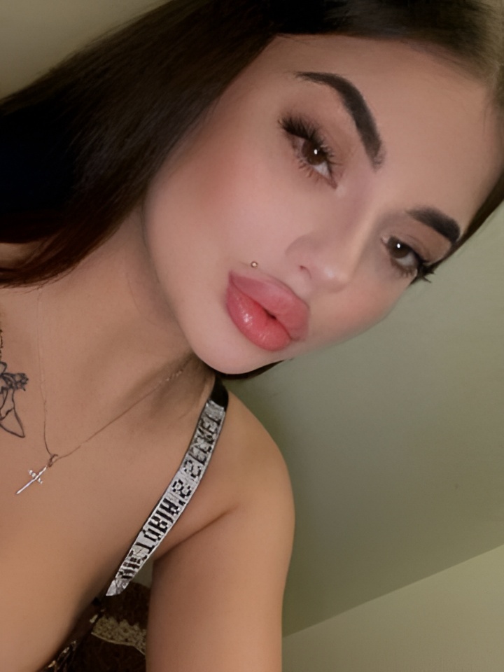 Рената привлекальеная девушка из Петрозаводска цена от 5000 руб