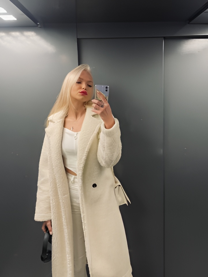 Таисия привлекальеная девушка из Петрозаводска цена от 2500 руб