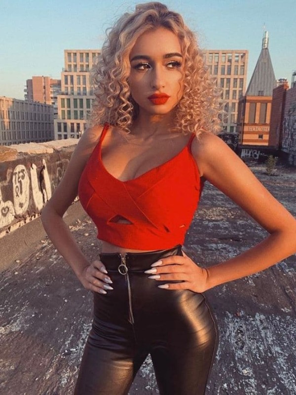 🎥 Кори фото 2