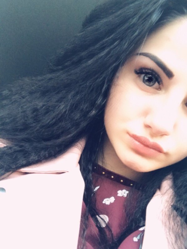 Лиля привлекательная девушка из Петрозаводска цена от 3500 руб