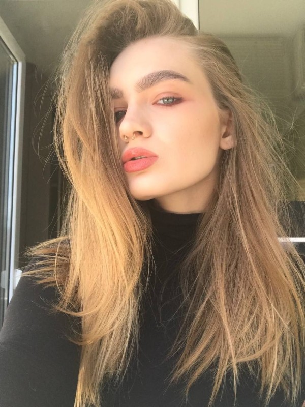 Лена привлекательная девушка из Петрозаводска цена от 3000 руб