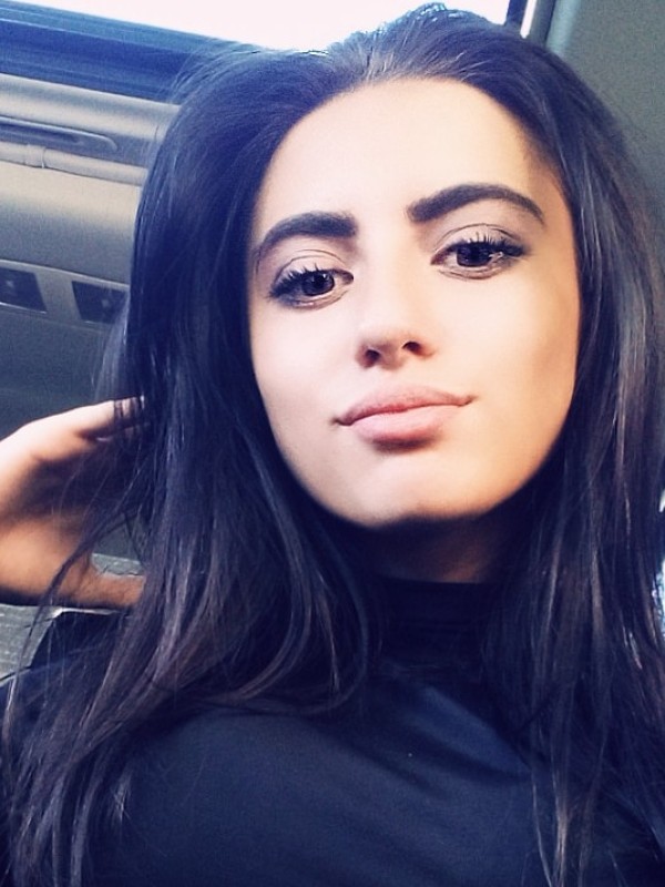 Лиля привлекательная девушка из Петрозаводска цена от 3500 руб